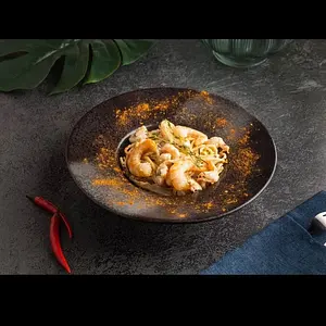 Спагетти с креветками и острым перцем 