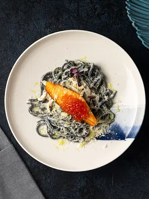 Черная паста 