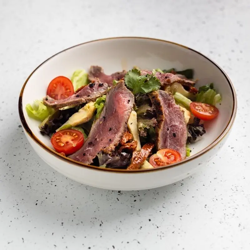 Салат с ростбифом 